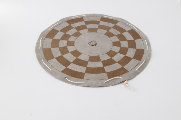 byzantine chess, round chess, circular chess grey